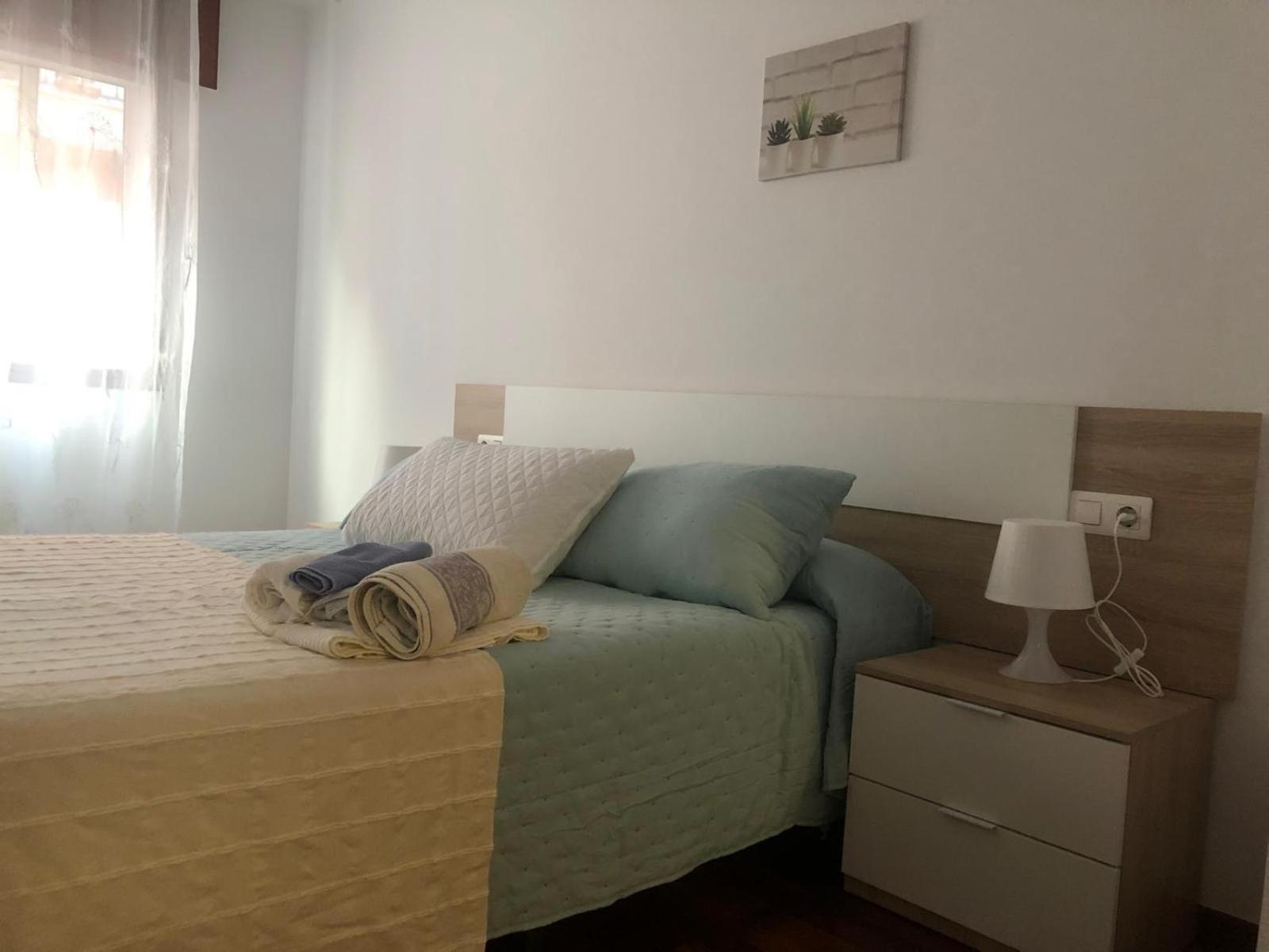 Apartamento Xacobe Grove, 120 Metros Totalmente Equipado, Luminoso, Centrico Y Con Plaza De Garaje О-Грове Екстер'єр фото